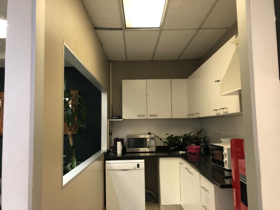 To Let commercial Property for Rent in Hyde Park Gauteng