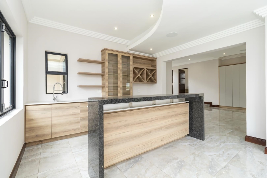 To Let 5 Bedroom Property for Rent in Waterfall Country Estate Gauteng