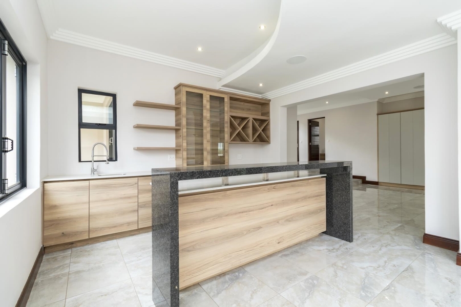 To Let 5 Bedroom Property for Rent in Waterfall Country Estate Gauteng