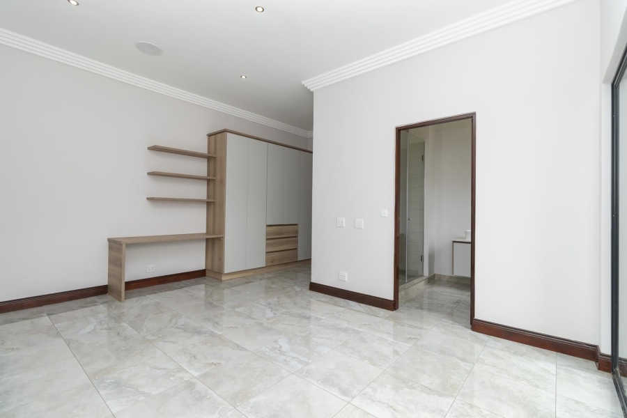 To Let 5 Bedroom Property for Rent in Waterfall Country Estate Gauteng