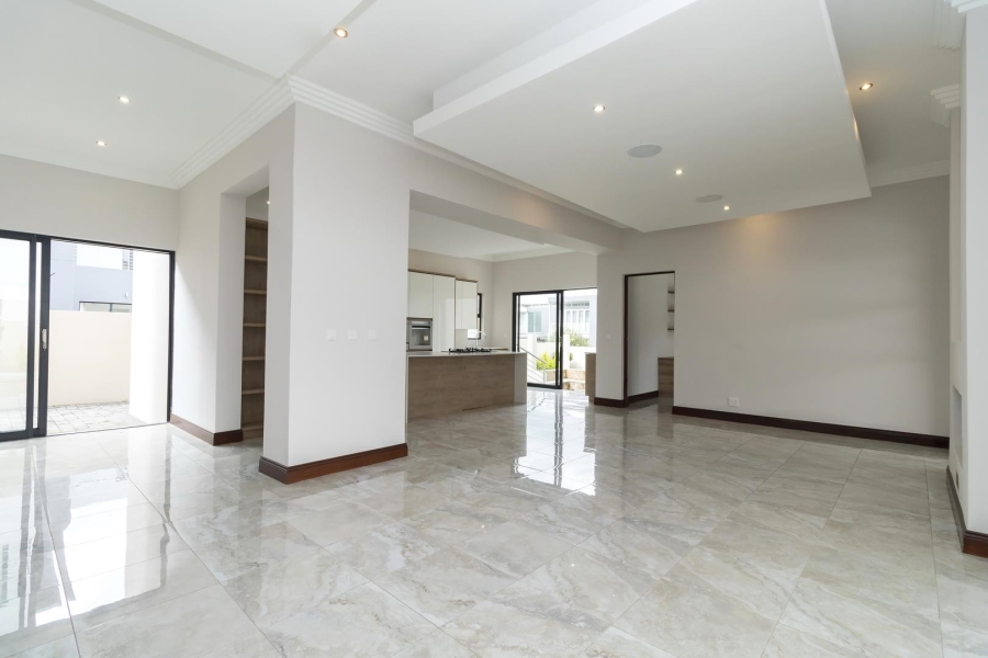 To Let 5 Bedroom Property for Rent in Waterfall Country Estate Gauteng
