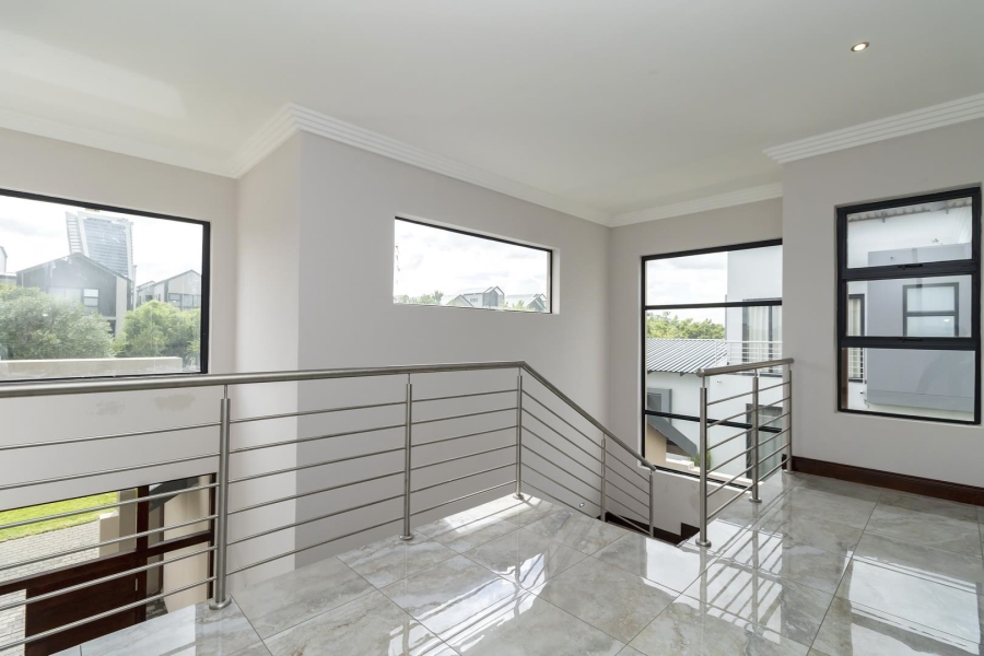 To Let 5 Bedroom Property for Rent in Waterfall Country Estate Gauteng