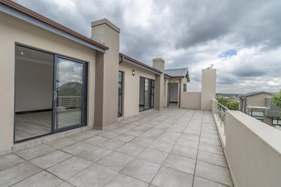 To Let 5 Bedroom Property for Rent in Waterfall Country Estate Gauteng