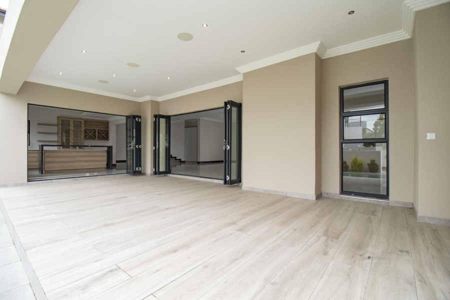 To Let 5 Bedroom Property for Rent in Waterfall Country Estate Gauteng