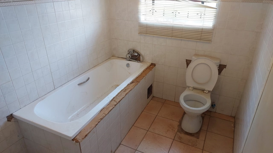 4 Bedroom Property for Sale in Ga-Rankuwa Gauteng