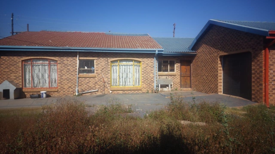 4 Bedroom Property for Sale in Ga-Rankuwa Gauteng