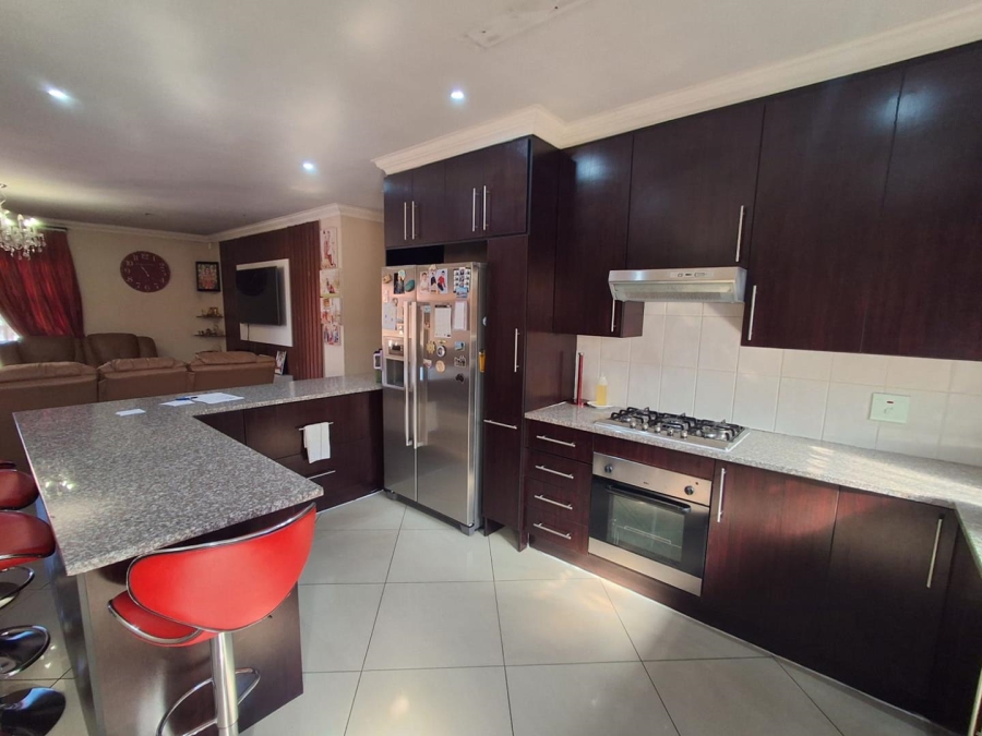 3 Bedroom Property for Sale in New Redruth Gauteng