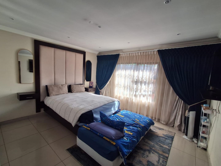 3 Bedroom Property for Sale in New Redruth Gauteng