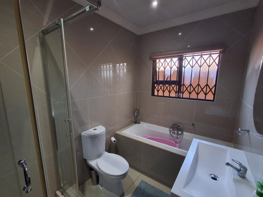 3 Bedroom Property for Sale in New Redruth Gauteng