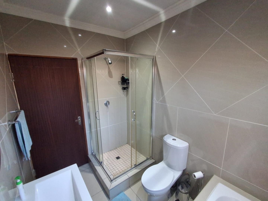 3 Bedroom Property for Sale in New Redruth Gauteng