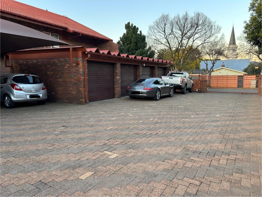 2 Bedroom Property for Sale in New Redruth Gauteng