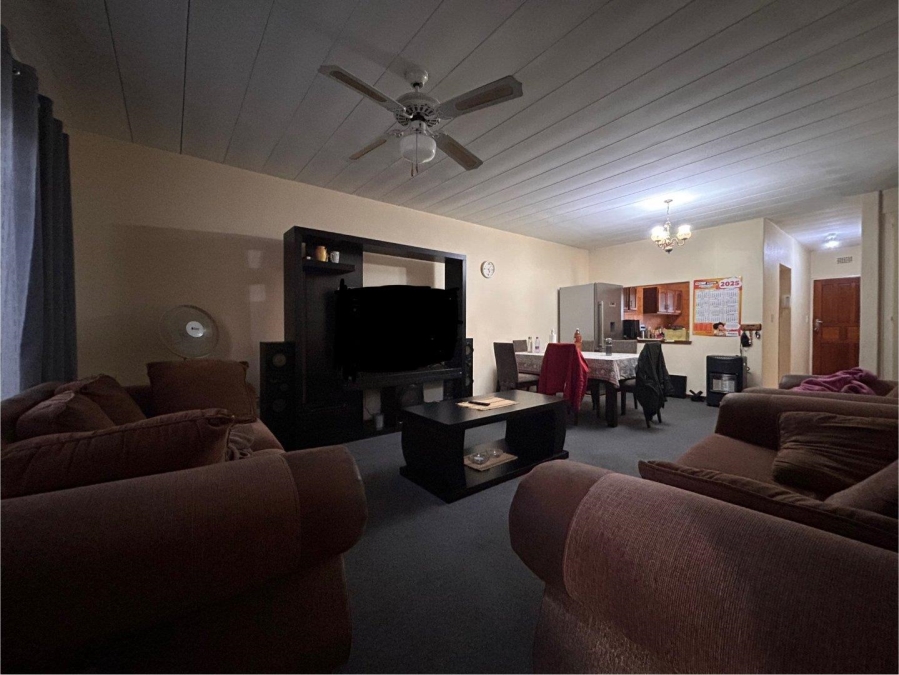 2 Bedroom Property for Sale in New Redruth Gauteng