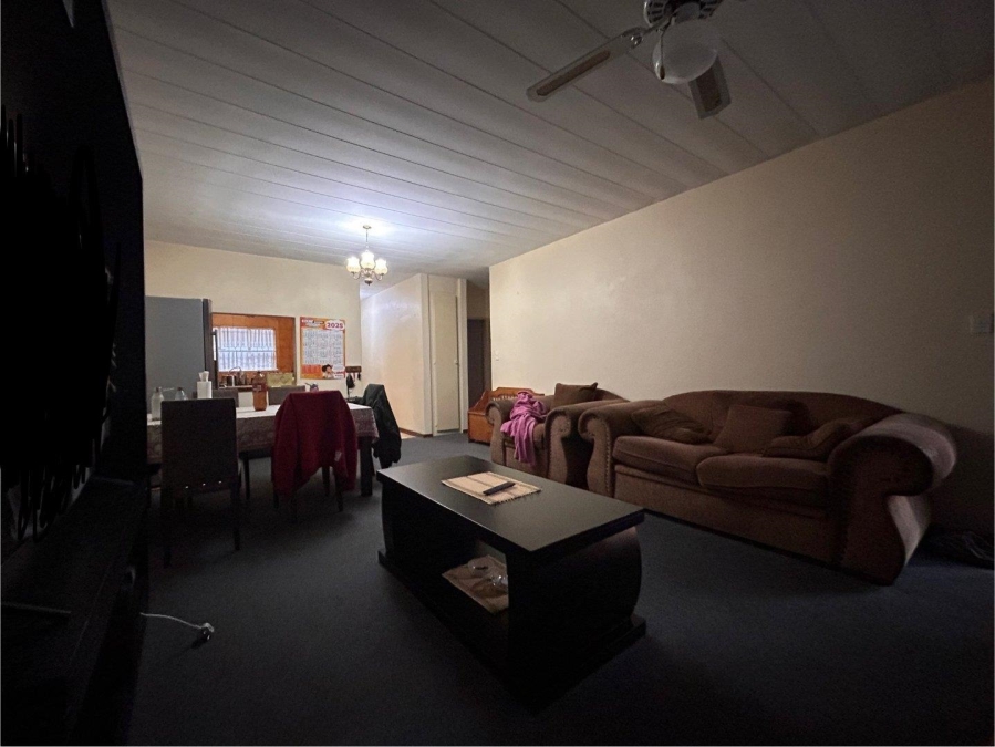 2 Bedroom Property for Sale in New Redruth Gauteng