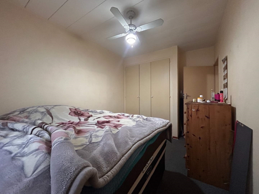 2 Bedroom Property for Sale in New Redruth Gauteng