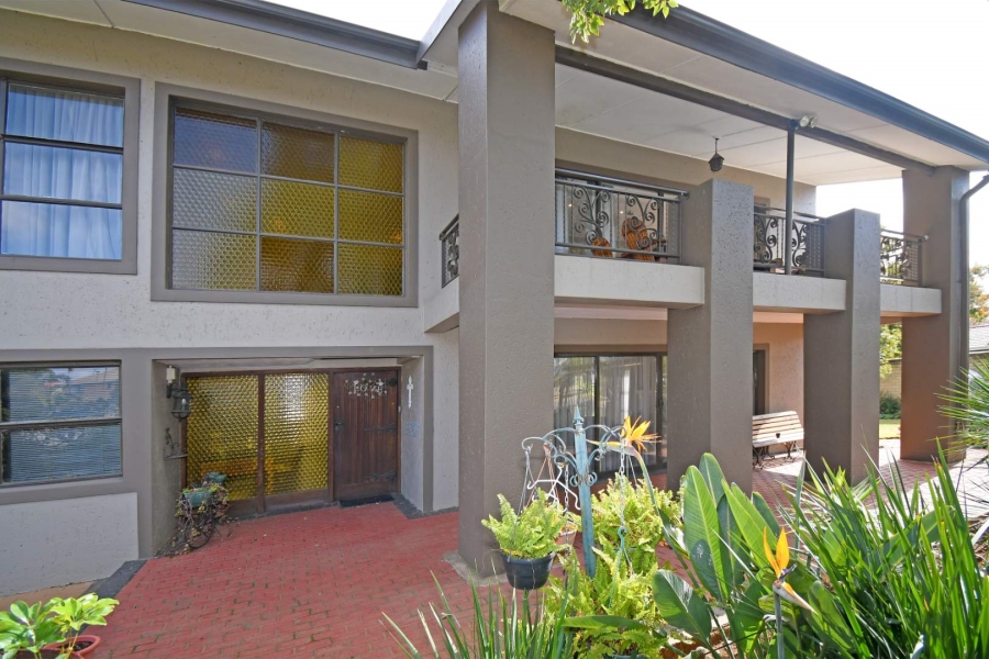 6 Bedroom Property for Sale in Libradene Gauteng