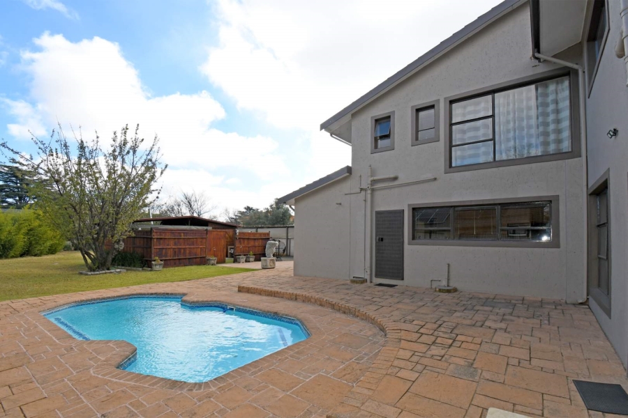 6 Bedroom Property for Sale in Libradene Gauteng
