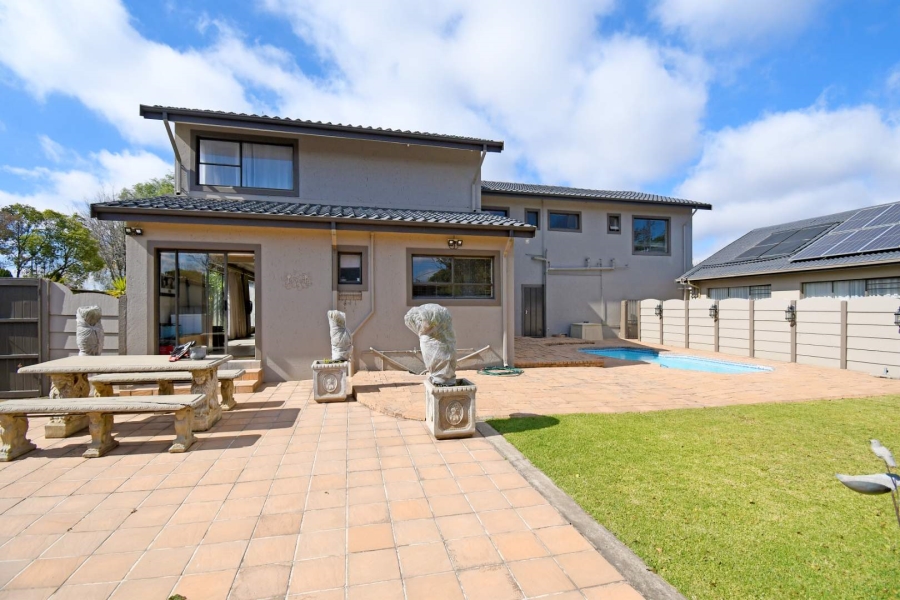6 Bedroom Property for Sale in Libradene Gauteng