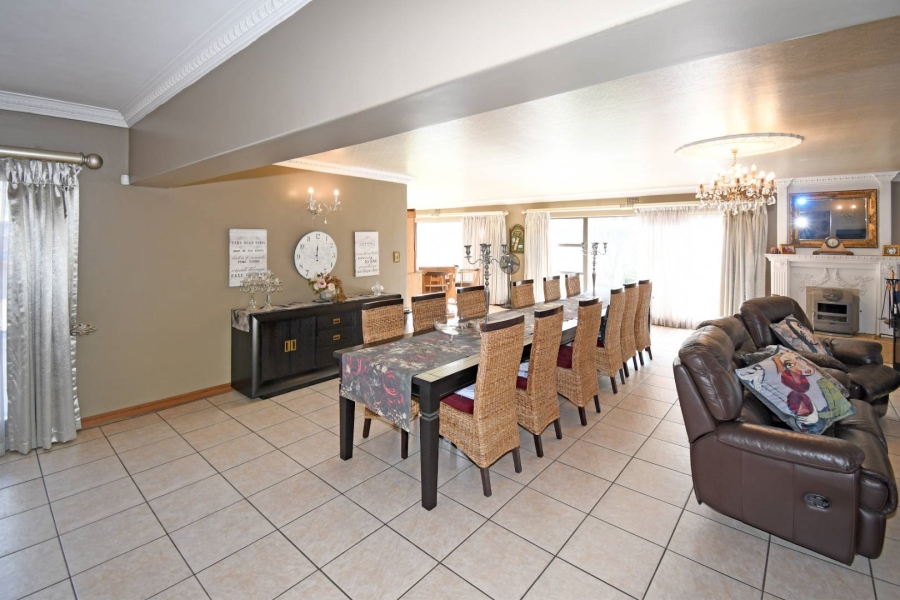 6 Bedroom Property for Sale in Libradene Gauteng