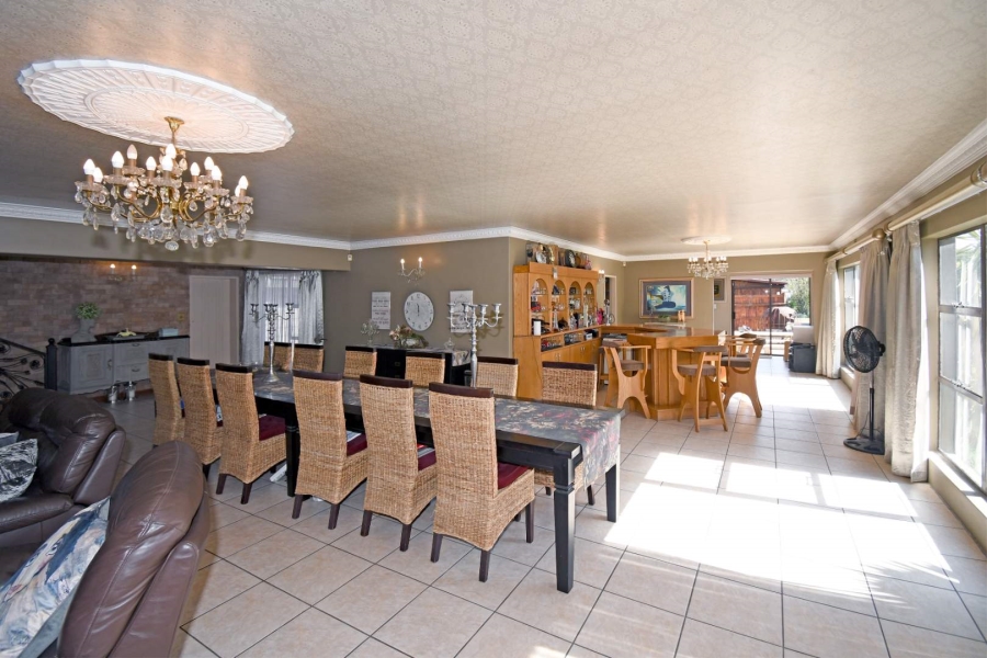 6 Bedroom Property for Sale in Libradene Gauteng