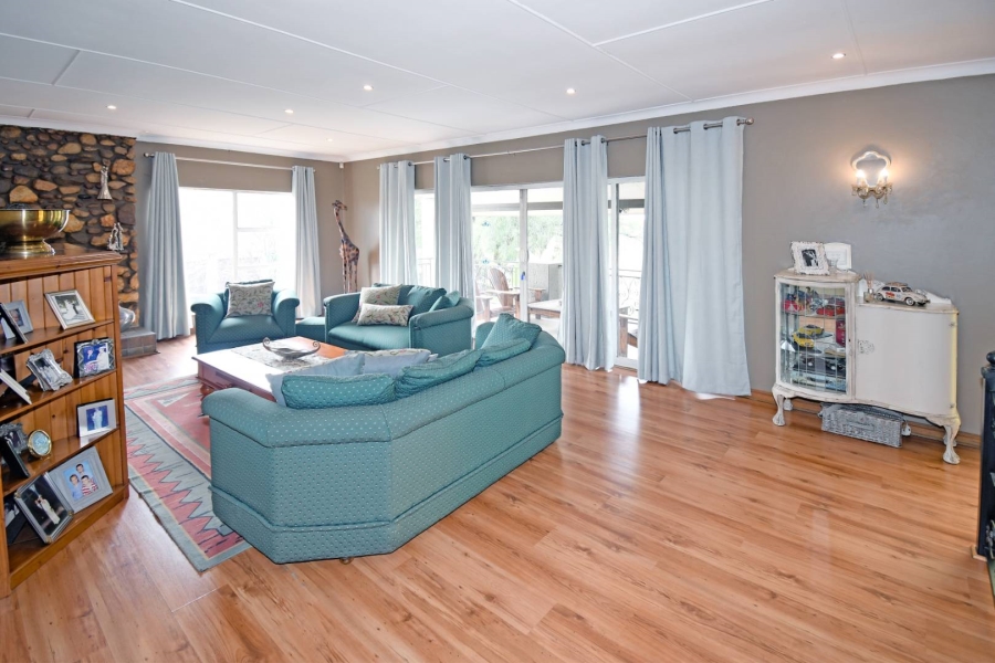 6 Bedroom Property for Sale in Libradene Gauteng