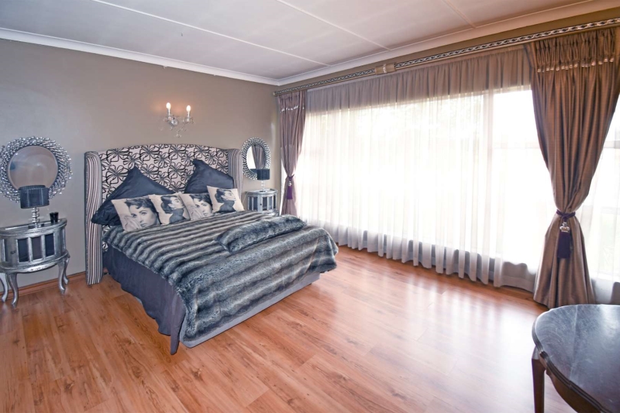 6 Bedroom Property for Sale in Libradene Gauteng