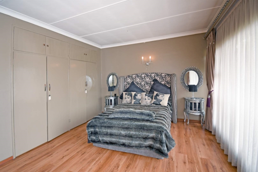 6 Bedroom Property for Sale in Libradene Gauteng