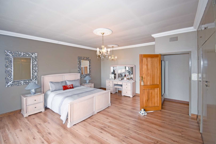 6 Bedroom Property for Sale in Libradene Gauteng