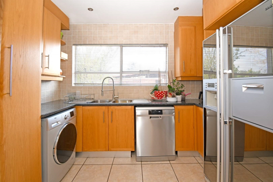 6 Bedroom Property for Sale in Libradene Gauteng