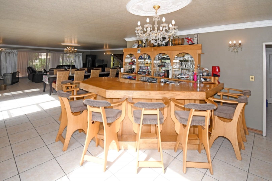6 Bedroom Property for Sale in Libradene Gauteng