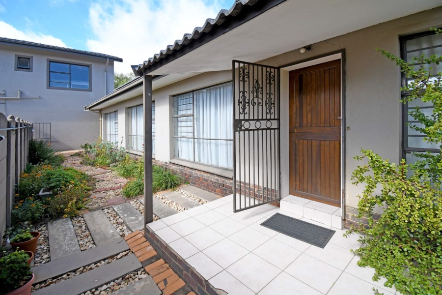 6 Bedroom Property for Sale in Libradene Gauteng