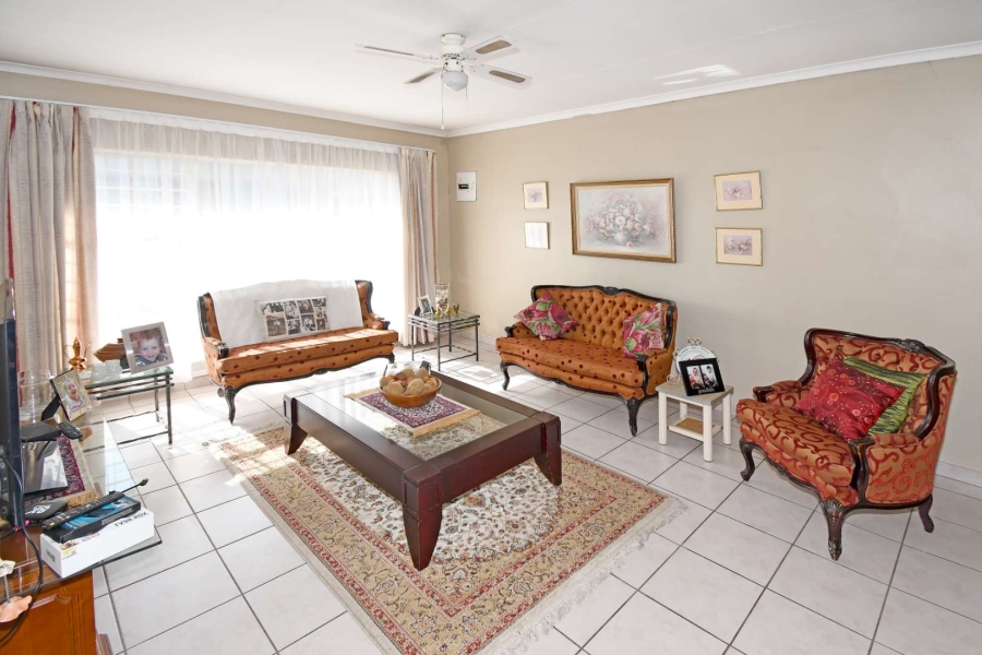 6 Bedroom Property for Sale in Libradene Gauteng
