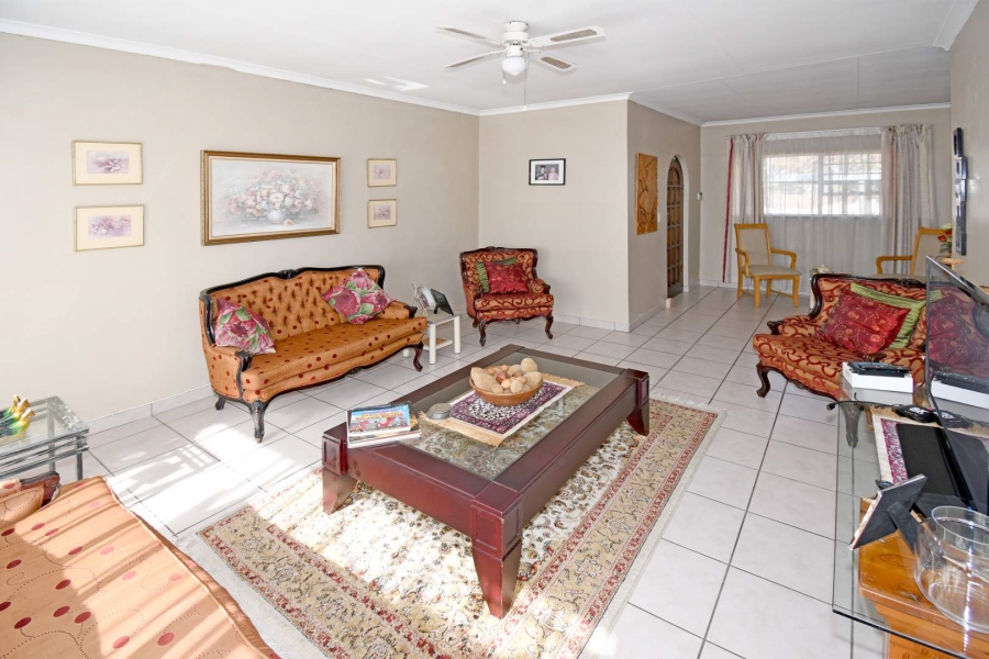 6 Bedroom Property for Sale in Libradene Gauteng