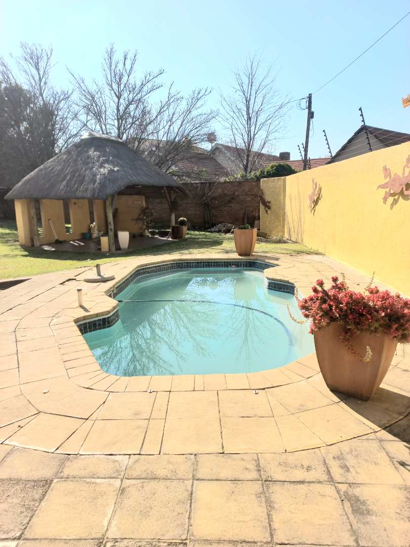 3 Bedroom Property for Sale in Parkrand Gauteng