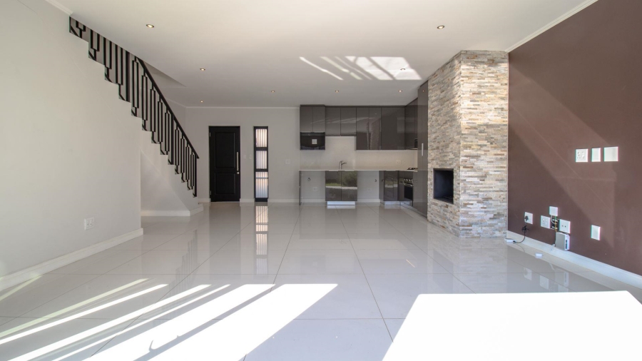 To Let 2 Bedroom Property for Rent in Bryanston Gauteng