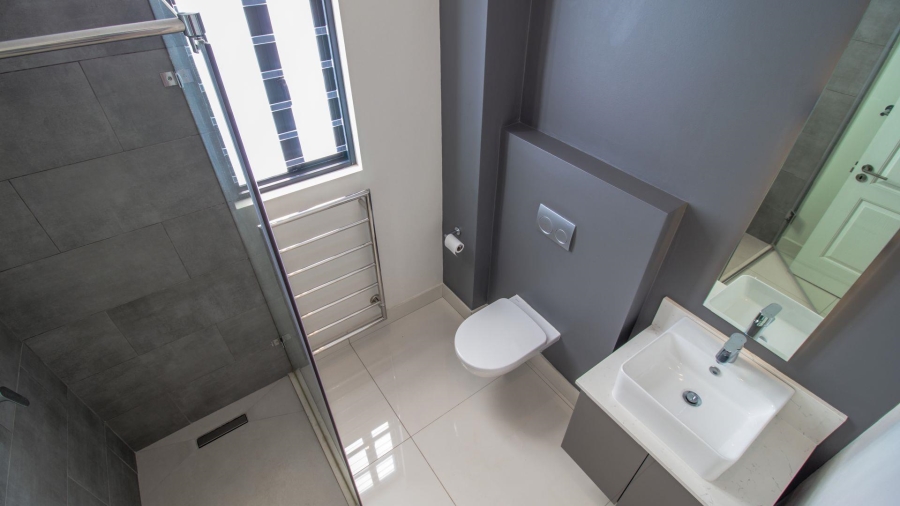 To Let 2 Bedroom Property for Rent in Bryanston Gauteng