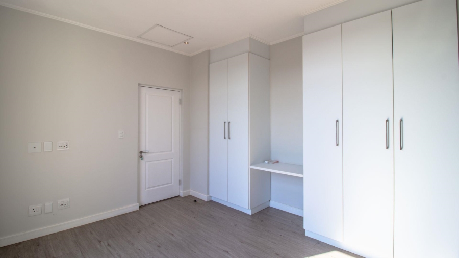 To Let 2 Bedroom Property for Rent in Bryanston Gauteng