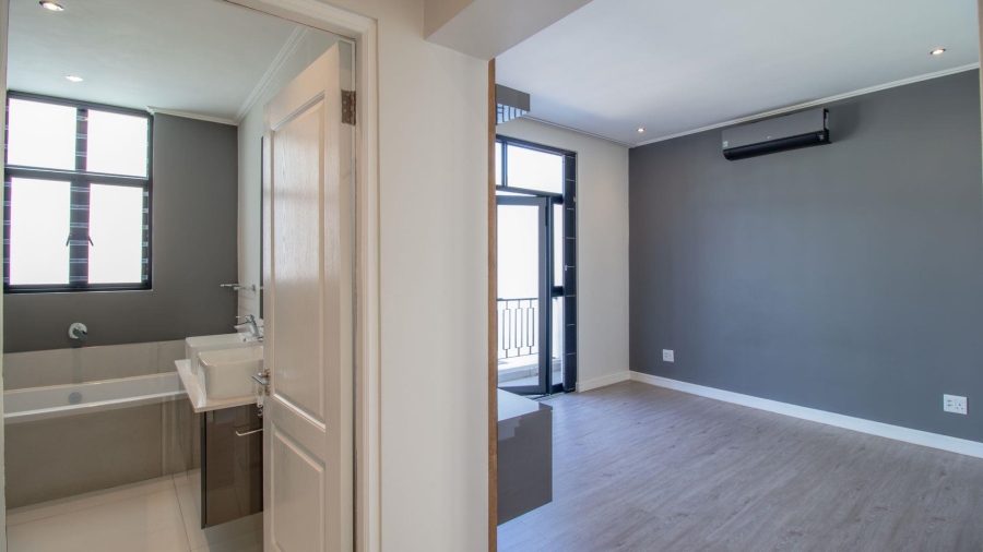To Let 2 Bedroom Property for Rent in Bryanston Gauteng