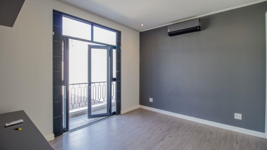 To Let 2 Bedroom Property for Rent in Bryanston Gauteng