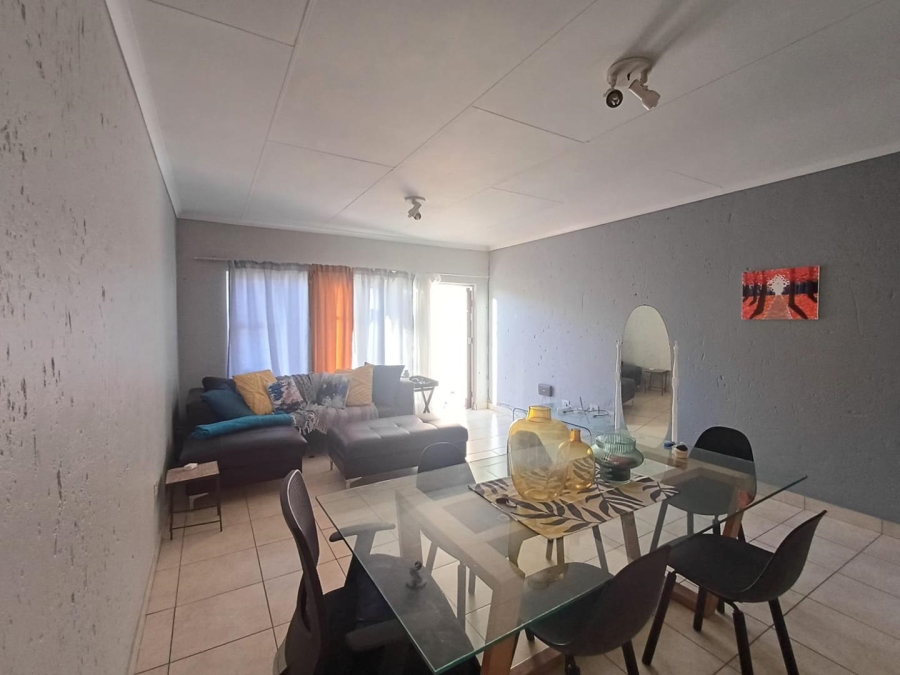 To Let 2 Bedroom Property for Rent in Ferndale Gauteng