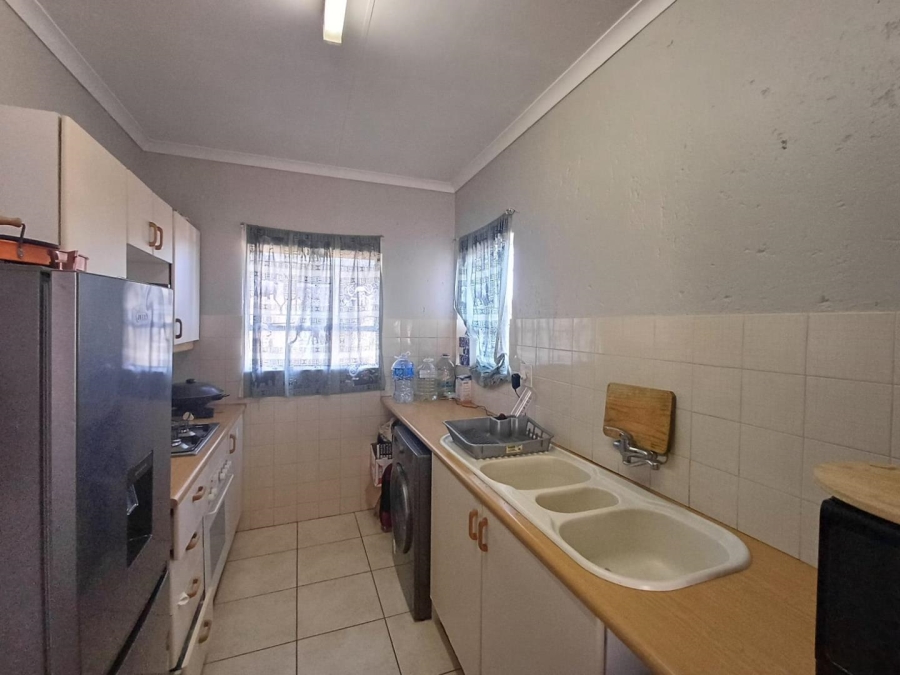 To Let 2 Bedroom Property for Rent in Ferndale Gauteng