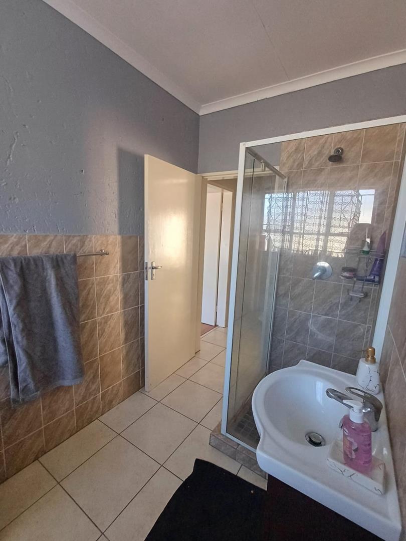 To Let 2 Bedroom Property for Rent in Ferndale Gauteng