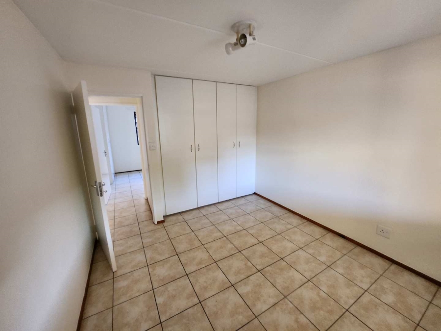 To Let 2 Bedroom Property for Rent in Noordhang Gauteng