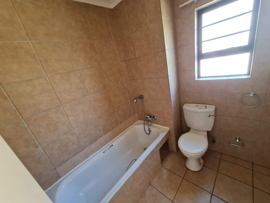 To Let 2 Bedroom Property for Rent in Noordhang Gauteng