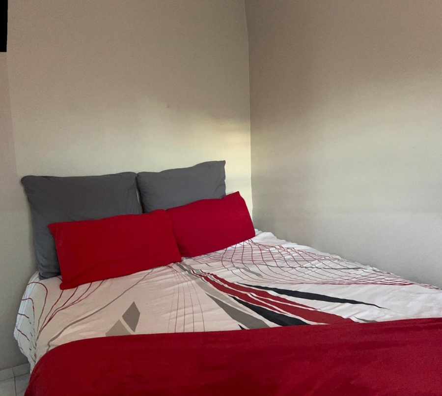 3 Bedroom Property for Sale in Clayville Gauteng