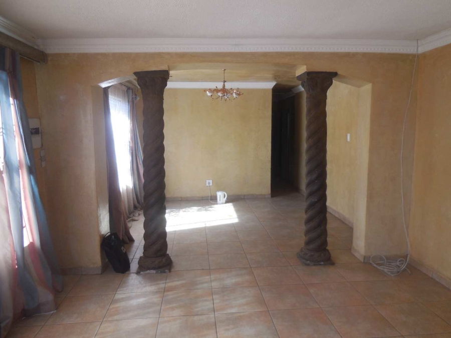 3 Bedroom Property for Sale in Nellmapius Gauteng