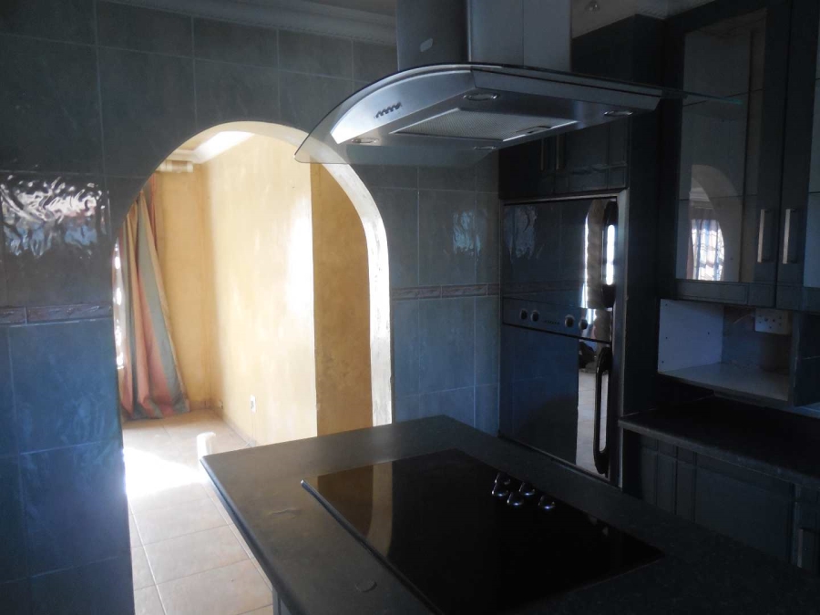 3 Bedroom Property for Sale in Nellmapius Gauteng