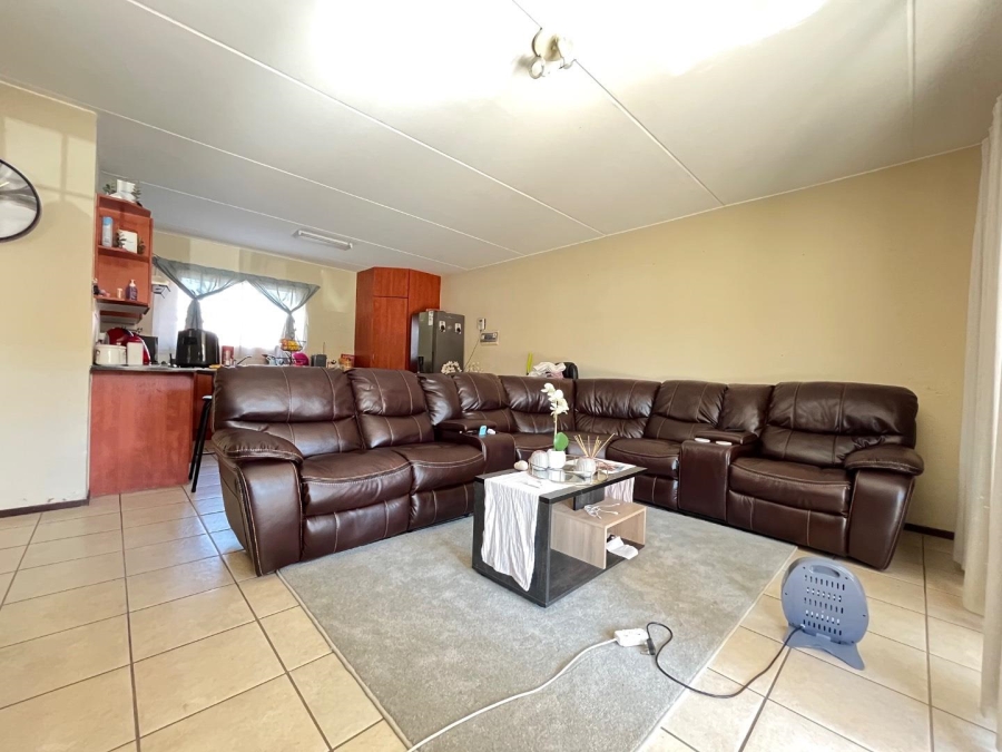 2 Bedroom Property for Sale in Rynfield Gauteng