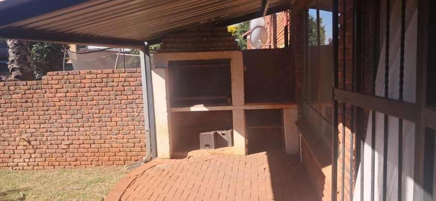 3 Bedroom Property for Sale in The Orchards Gauteng
