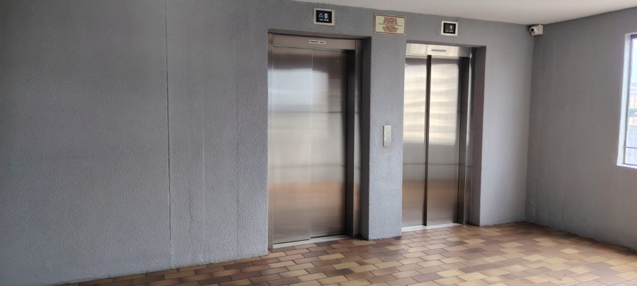 1 Bedroom Property for Sale in Hatfield Gauteng