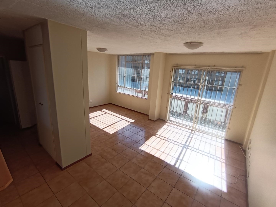 2 Bedroom Property for Sale in Queenswood Gauteng